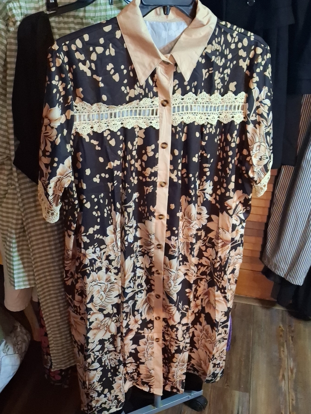Women's Black and Peach Floral Button-Front Dress 4xl New
